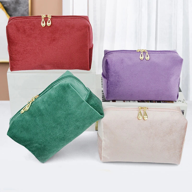 1 Pc Velvet Women Cosmetic Bag Travel Large Makeup Bag Solid Color Zipper Lipstick Storage Bags Female Make Up Organizer Pouch